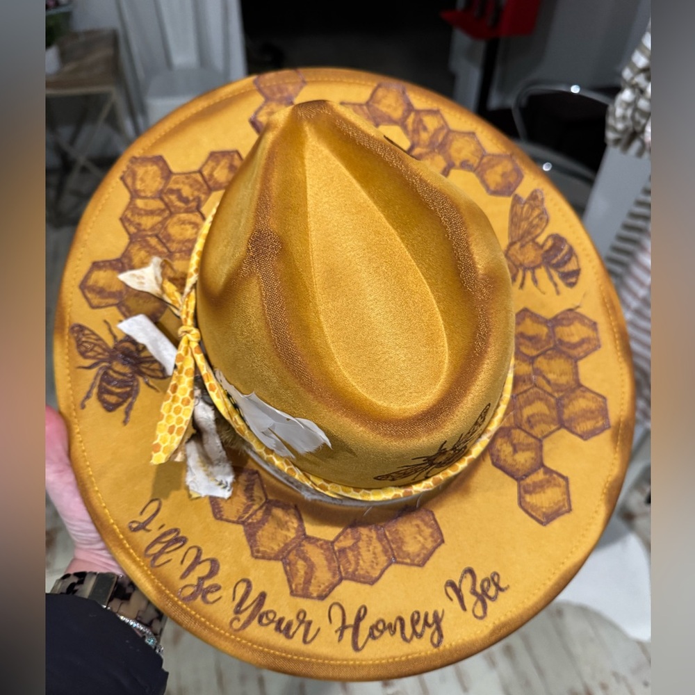 Custom burnt honeybee hat - Picture 3 of 5